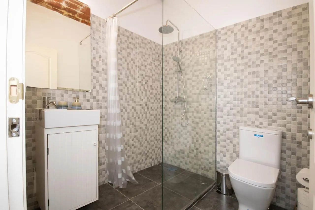 Apartahotel Casa Batito L'Hospitalet de Llobregat Spagna
