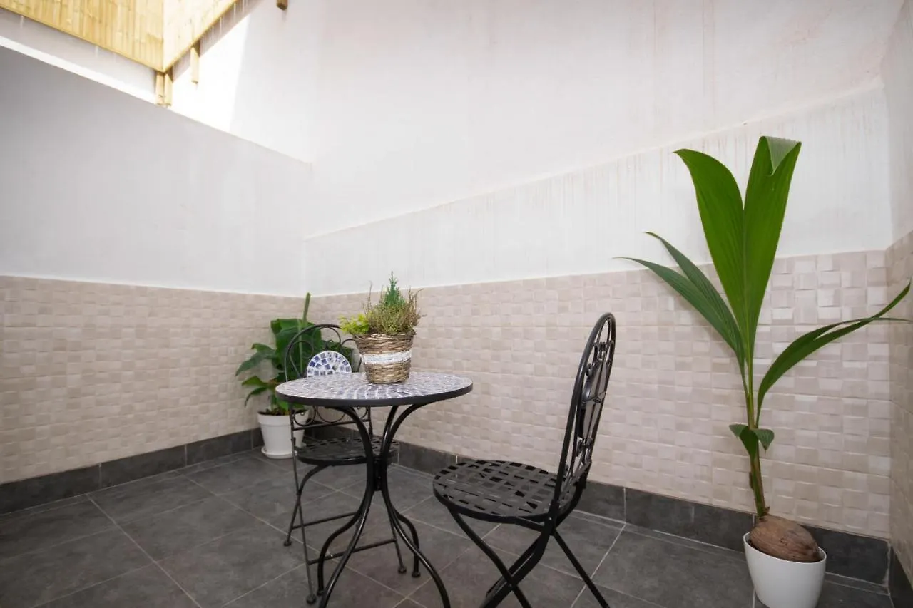 Apartment Apartahotel Casa Batito L'Hospitalet de Llobregat Spain